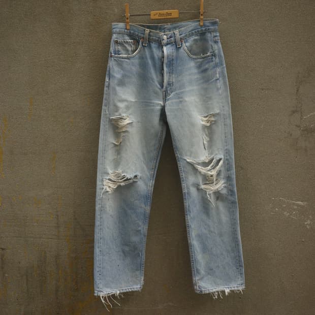 90’s Levi’s 501 디스트레스드 데님 팬츠