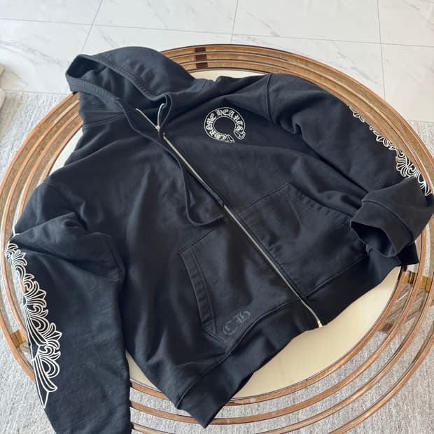 크롬하츠 홀스슈 플로랄 헤비웨이트 집업 후드 블랙