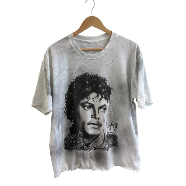 Distressed vintage 반팔티