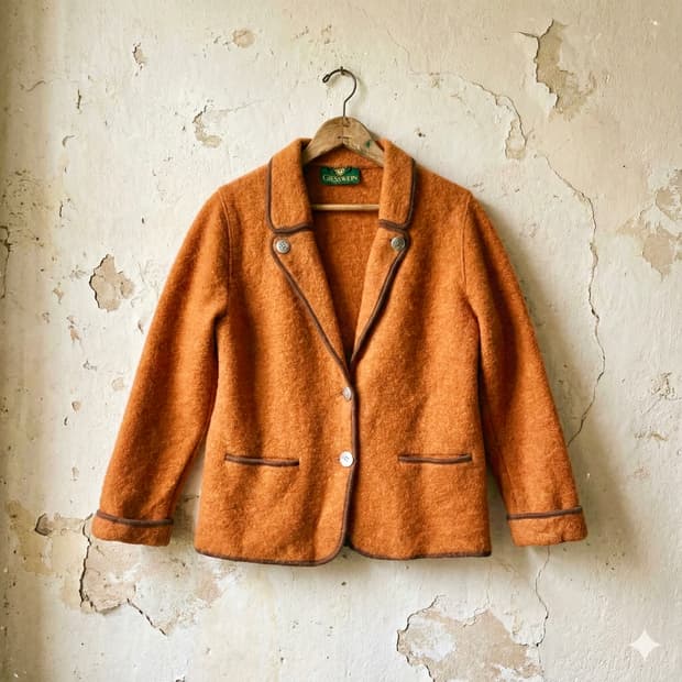 오스트리아  Giesswein(기스바인) 퓨어 울 자켓