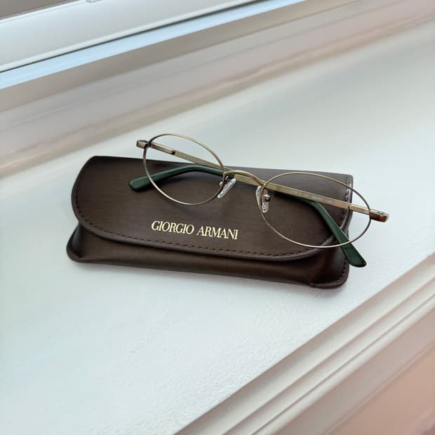 조르지오 아르마니 긱시크 빈티지 오벌형 메탈 안경