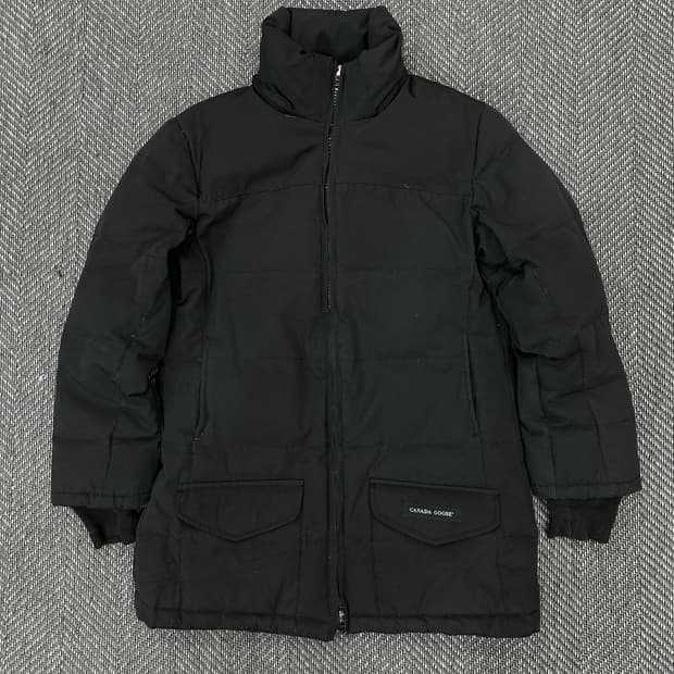 캐나다구스 패딩 블랙