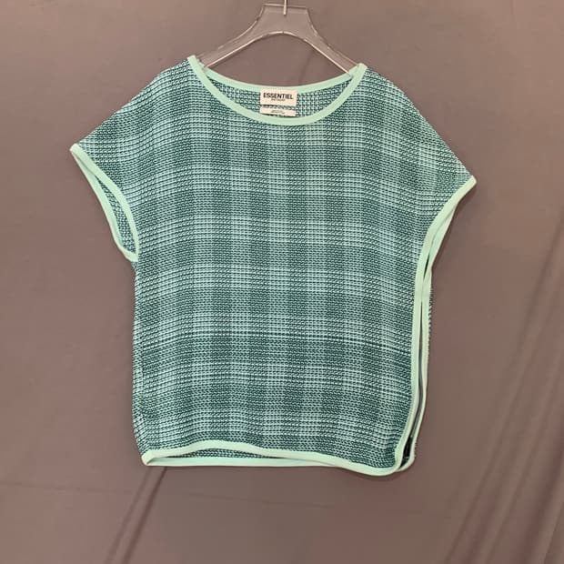 38 에센셜 앤트워프 이태리 체크 니트 반팔티