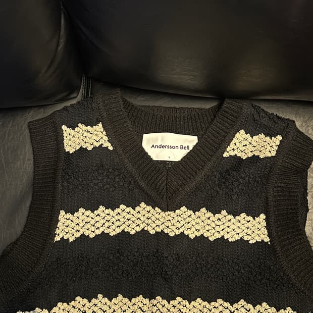 앤더슨벨 블랙 니트 베스트L