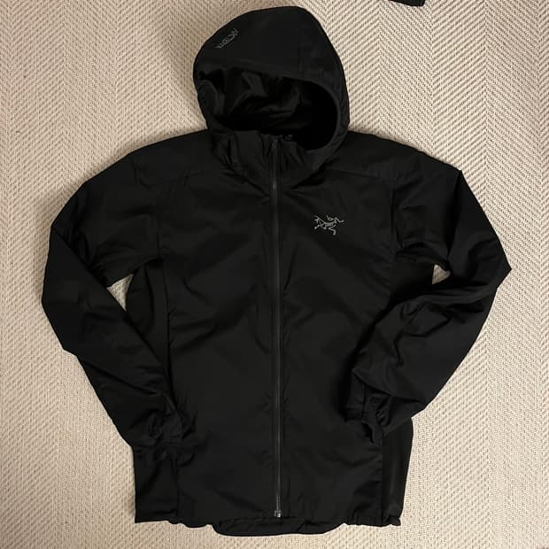 (M) arcteryx atom