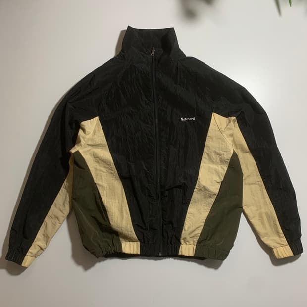 낫포너드 에센셜 리버시블 바람막이