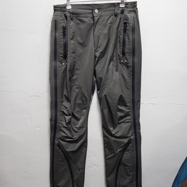 파프롬왓 파아카이브 커브 절개 지퍼 스판 팬츠