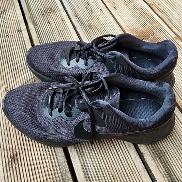 나이키 스트럭처 DL3728-001(280)