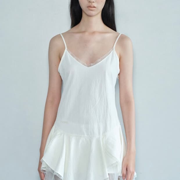 세릭 레이스 프릴 미니 원피스