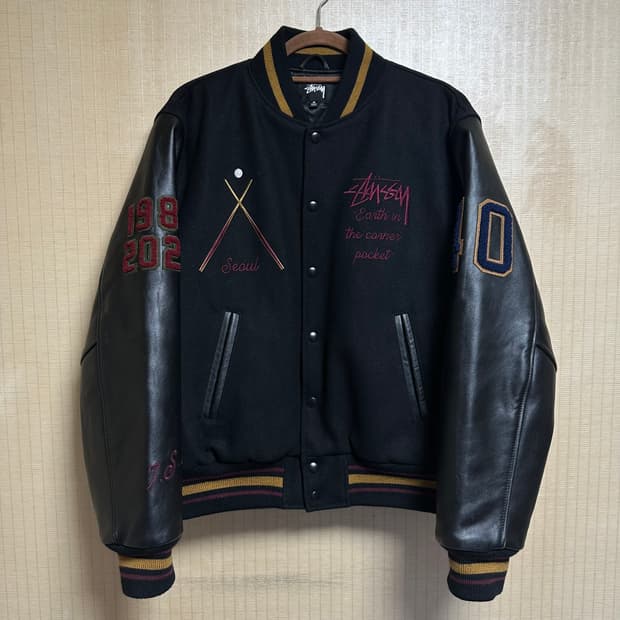 스투시 40주년 서울 바시티 자켓 M사이즈