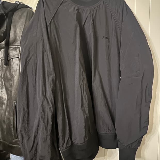 준지 나일론 맨투맨