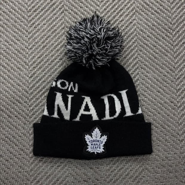 nhl 몰슨 캐나디안 폼 비니 v2385