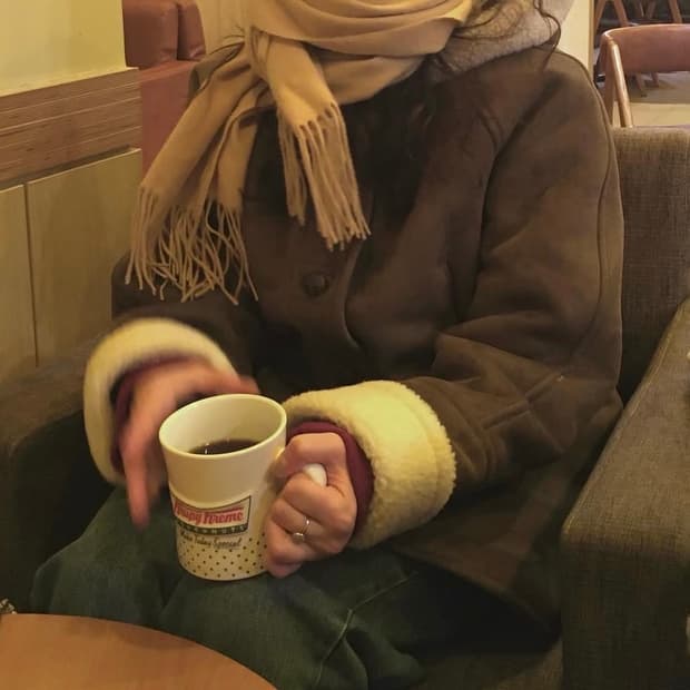 쉬이즈큐트 무스탕