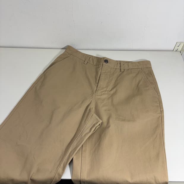 32 무신사스탠다드 무탠다드 베이지 세미와이드 치노팬츠