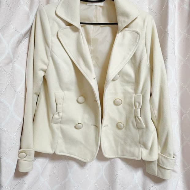 일브 리즈리사st 프라임패턴 리본 숏코트 자켓