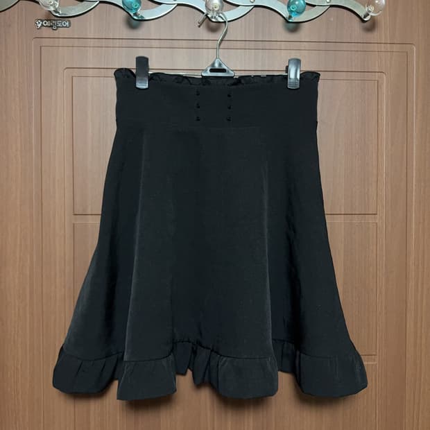 Mars 마즈 공겜여주 지뢰계 서브컬쳐 아일렛 블랙 플레어 프릴 스커트