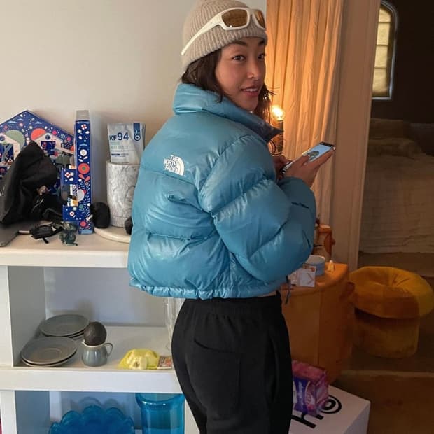 노스페이스 해외판 숏패딩 눕시 700 스톰블루