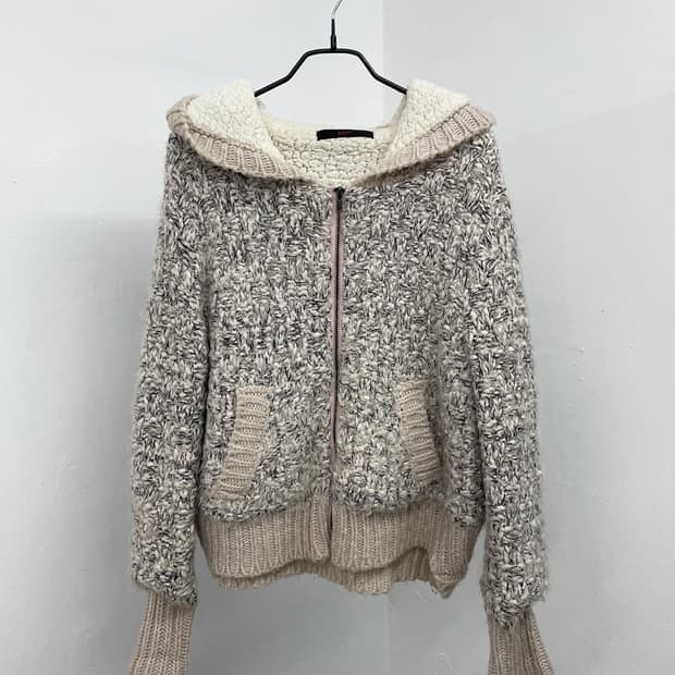 딸기라떼 폭닥 니트 후드집업