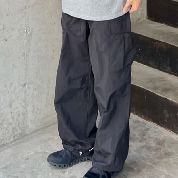 [새상품/M] 지오다노 나일론 파라슈트 카고팬츠 블랙