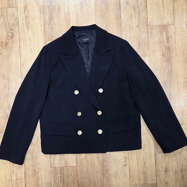 한섬 폼스튜디오(FOURM STUDIO) 금장버튼 피크드라펠 더블자켓 6