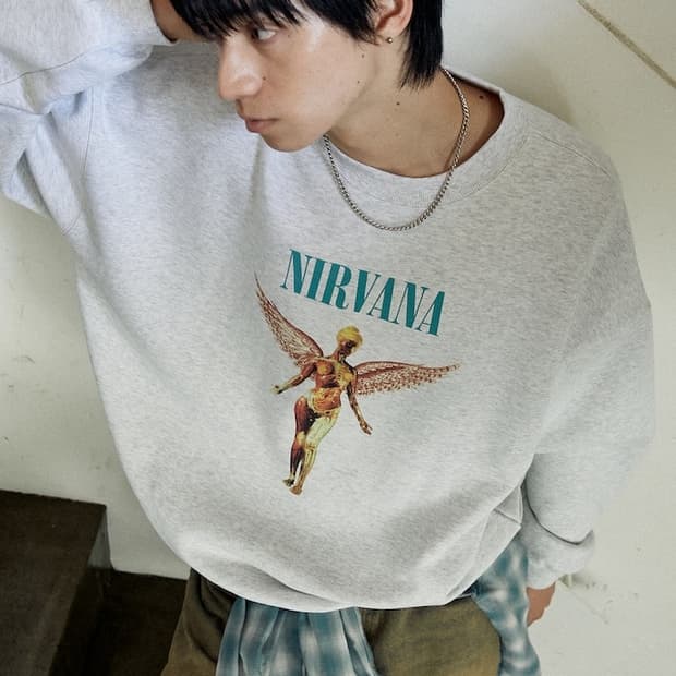 프릭스스토어 너바나 맨투맨 M