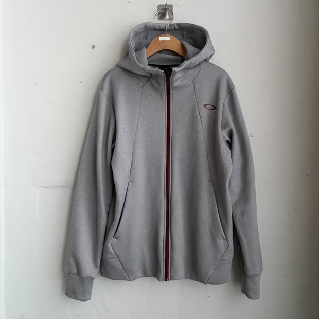 오클리 후드 집업