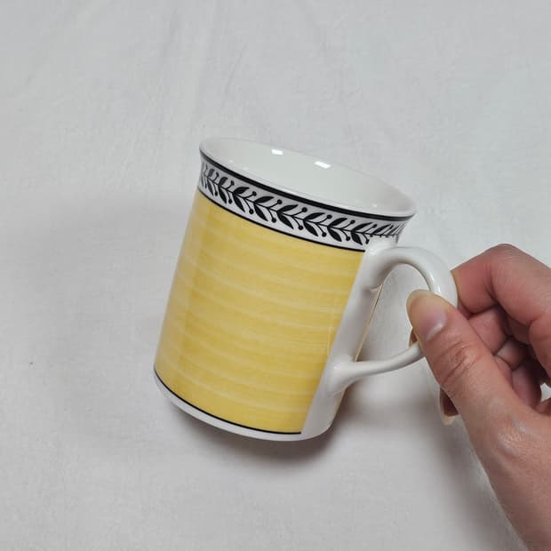 (새상품) 빌레로이앤보흐 플로어 머그잔 /300ml