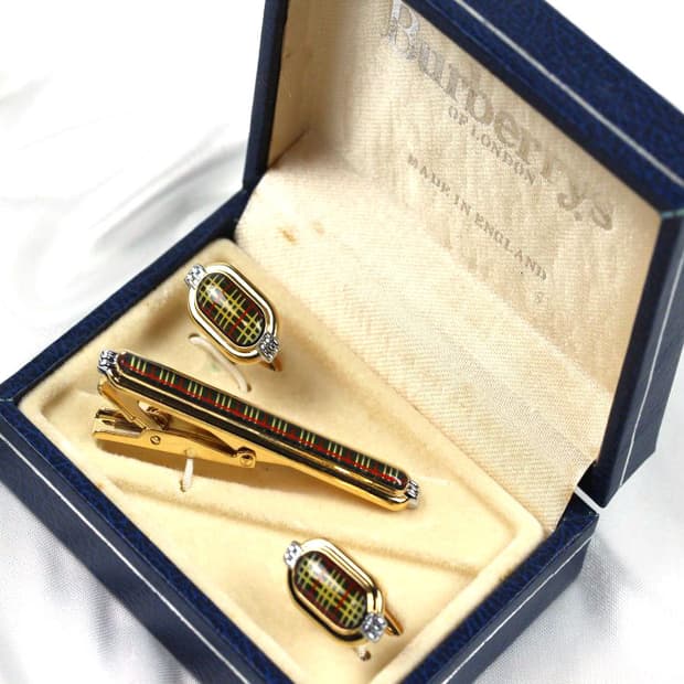 버버리 A,A-등급 5.8cm 체크패턴 남자 명품 넥타이핀