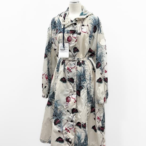 몽클레르 알파드 보태니컬 프린트 바람막이 벨티드 코트