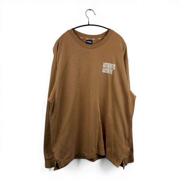 (XL) 휠라 로고 롱슬리브 카멜