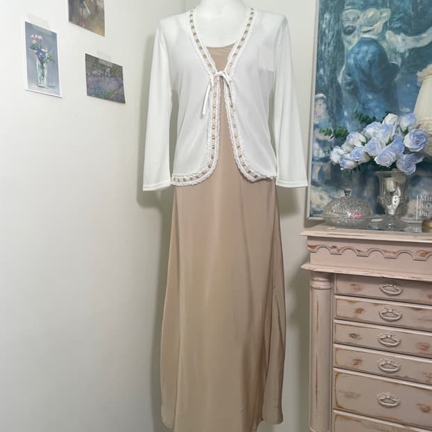 white beige bow point cardigan&beige sat