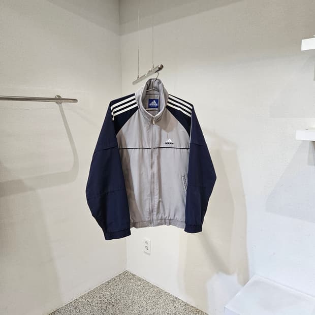 아디다스 올드스쿨 바람막이
