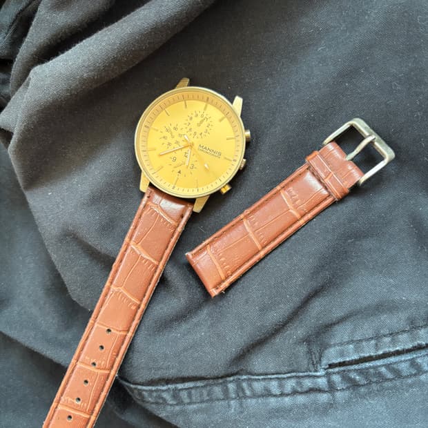 vintage mannis leather band watch