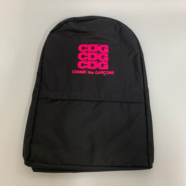 [당일 발송] 꼼데가르송 CDG 핑크 로고 백팩 블랙