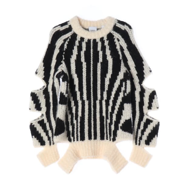 (새상품) 버버리 컷 아웃 오버사이즈 울 캐시미어 니트 스웨터