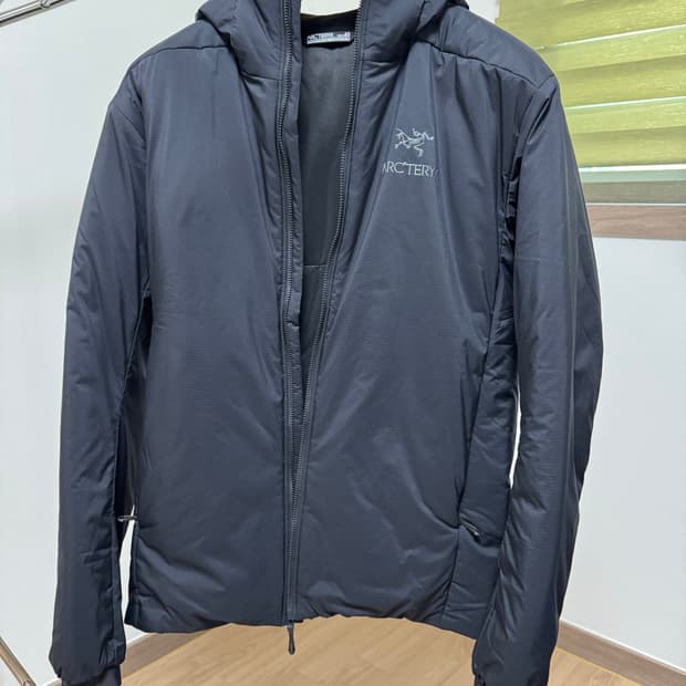 아크테릭스 아톰 ar 블랙 / s