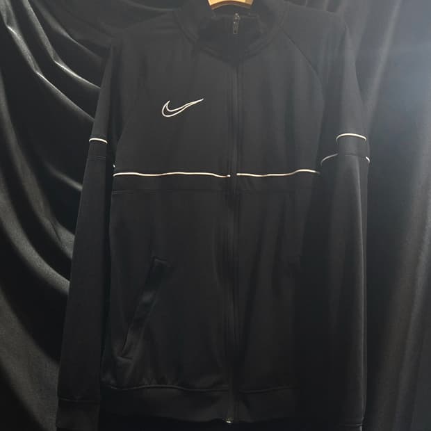 나이키 파이프라인 스우시 블랙 트랙자켓