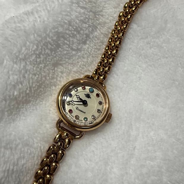 로즈몽 탄생석 시계