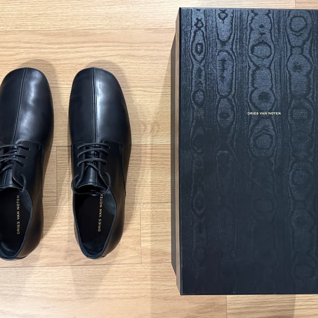 41) 드리스 반 노튼 플랫 더비 슈즈 블랙