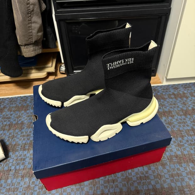 리복 샥스 런 270