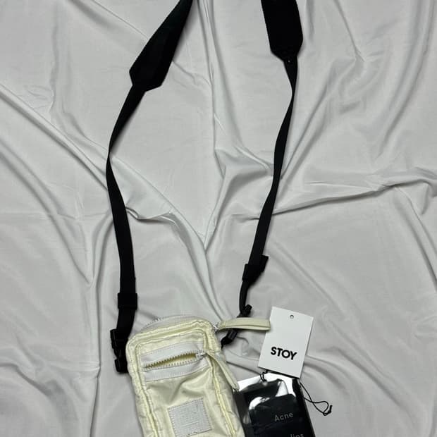 아크네스튜디오 arvel bag