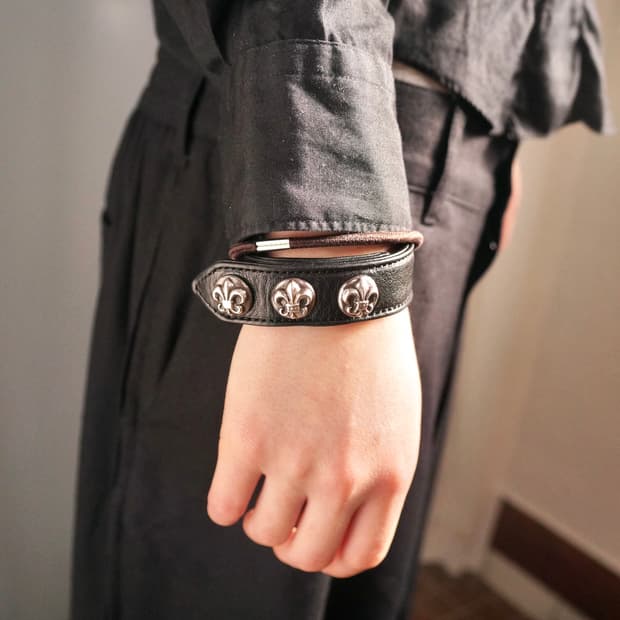 크롬하츠 레더 팔찌