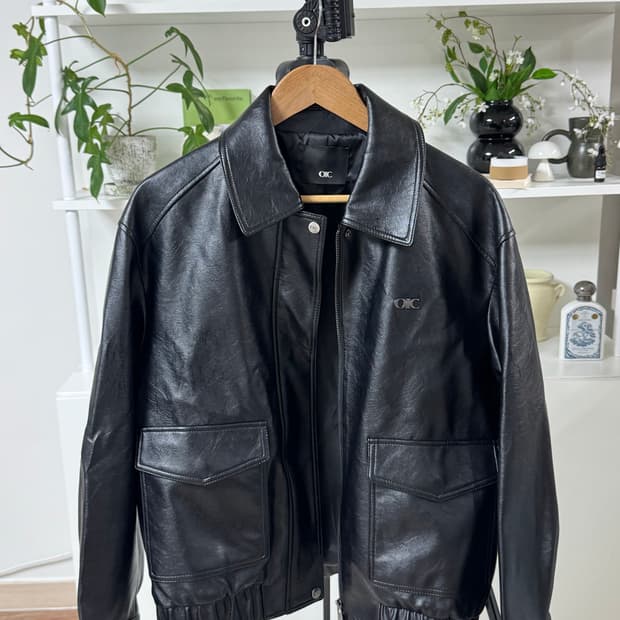 오아이오아이 레더 자켓