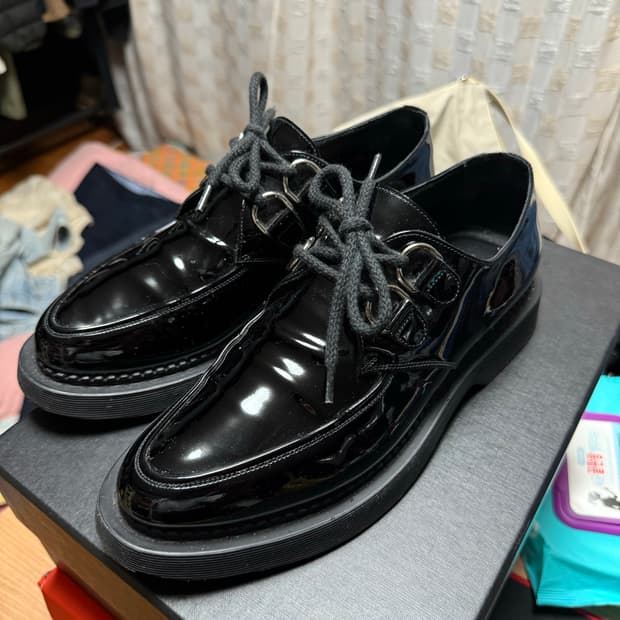 [사용감 적음] 생로랑 페이턴트 레더 더비 슈즈 41.5