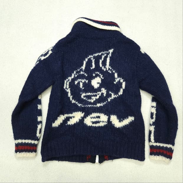 NEV 코위찬 집업 니트