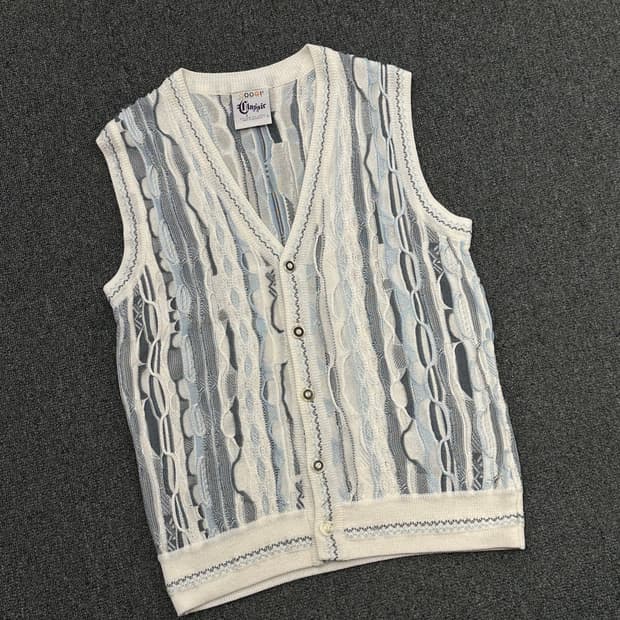 L)쿠지 빈티지 패턴 케이블 니트 베스트