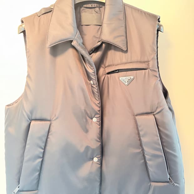 프라다 나일론 패딩베스트