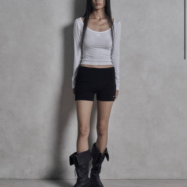 보헤미안서울 베이직 딥 유넥 티셔츠