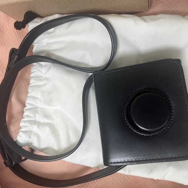 르메르 카메라백 미니