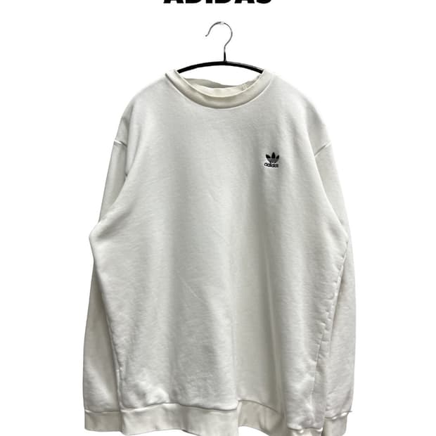 아디다스 스몰 자수로고 맨투맨 화이트